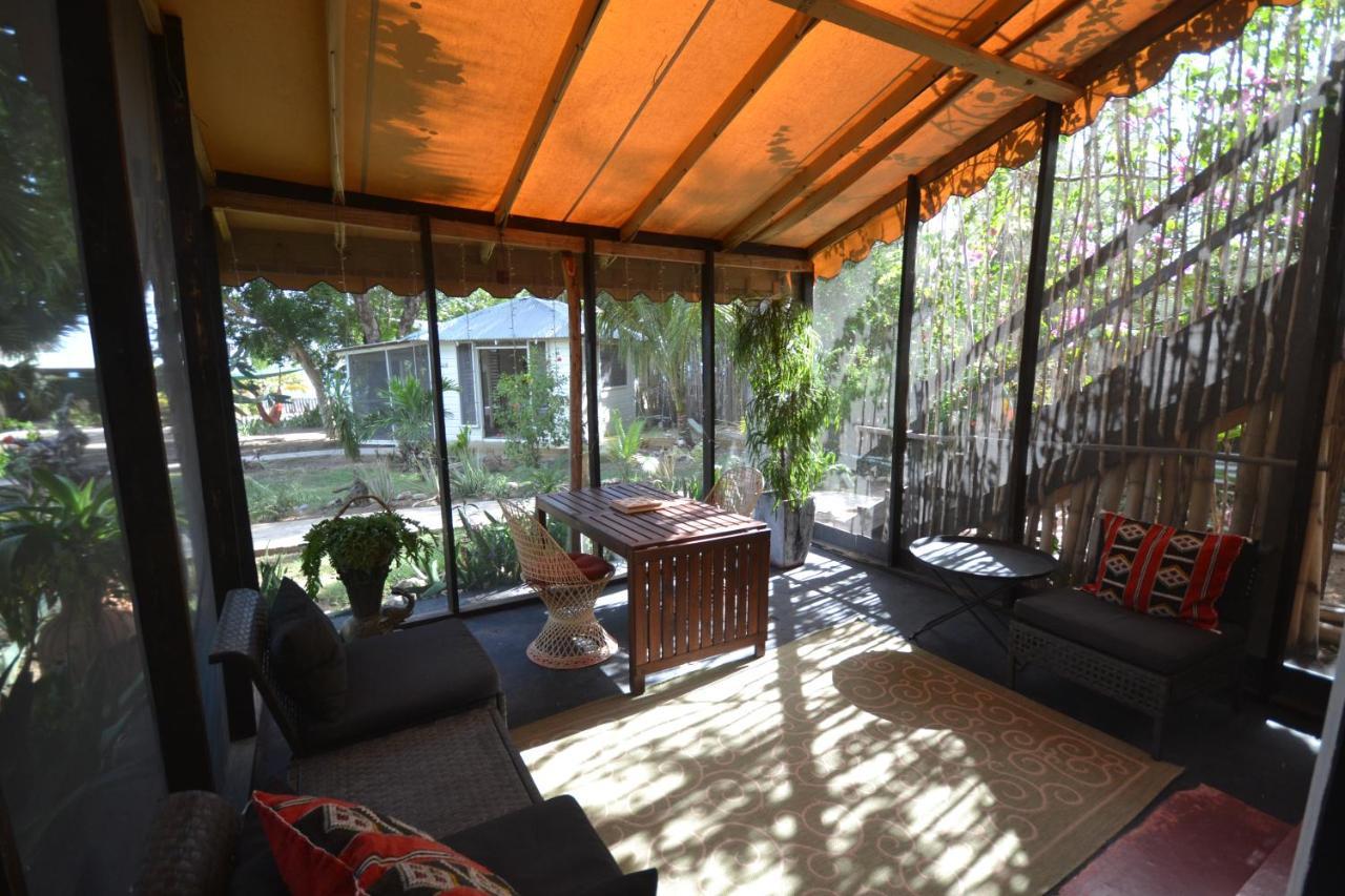 Katamah Beachfront Guesthouse Treasure Beach Δωμάτιο φωτογραφία